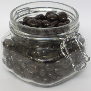 Dark chocolate raisins