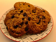 Load image into Gallery viewer, Oat, spice &amp; currant cookies baking bag
